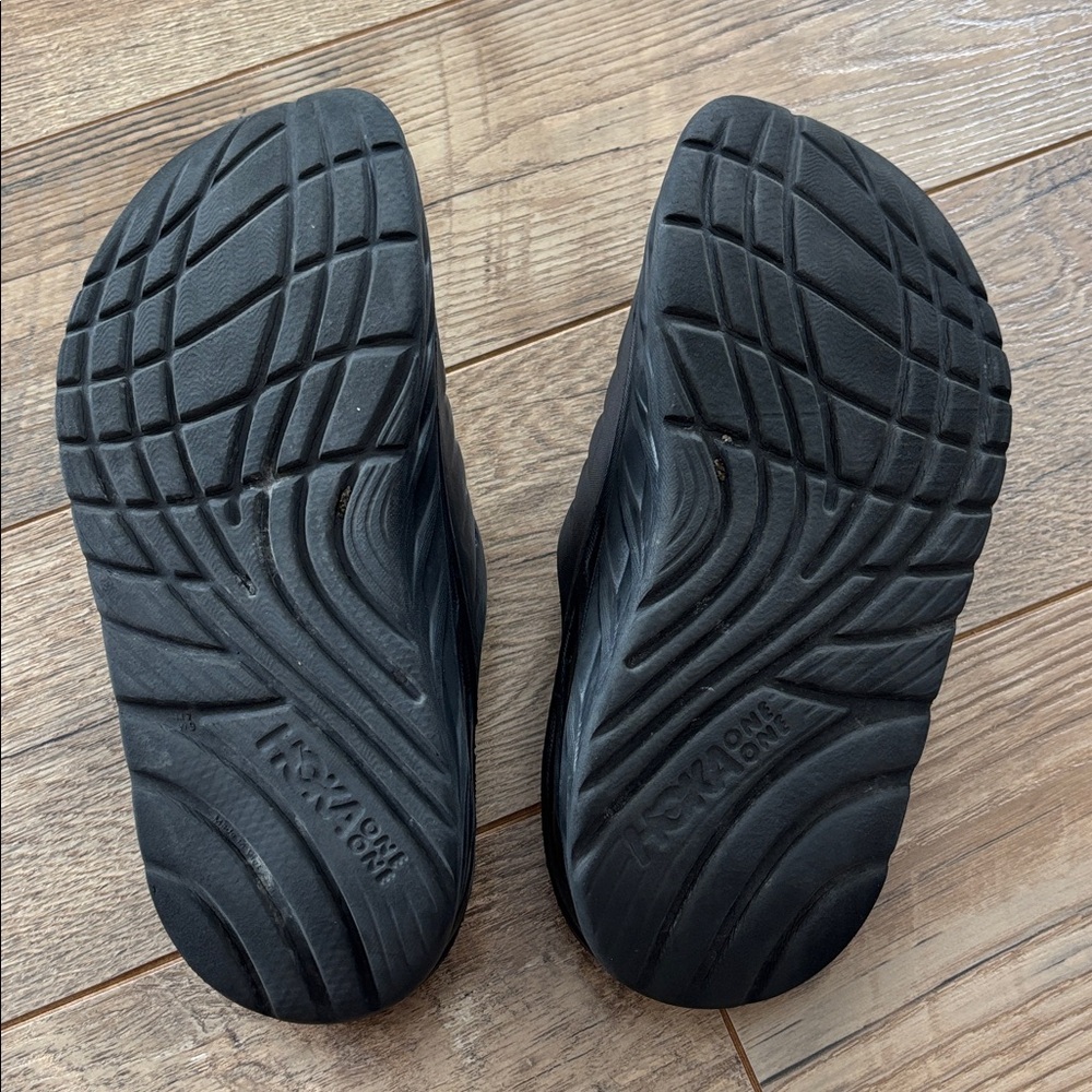 Black Slide Sandals for Women - Lightweight Comfort - Picture 6 of 7
